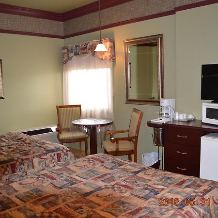 Motel-Auberge Helene Victoriaville Bagian luar foto