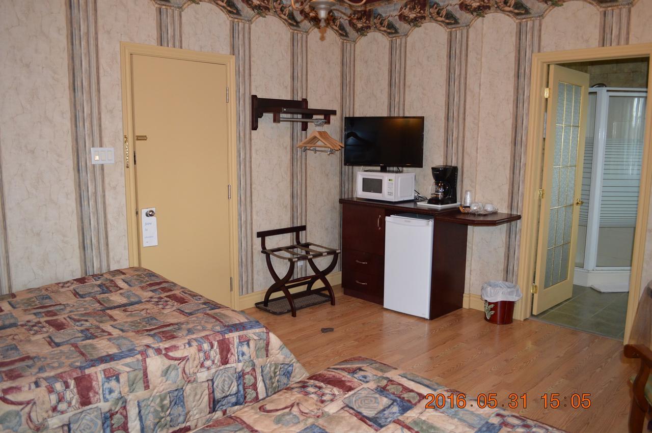 Motel-Auberge Helene Victoriaville Bagian luar foto