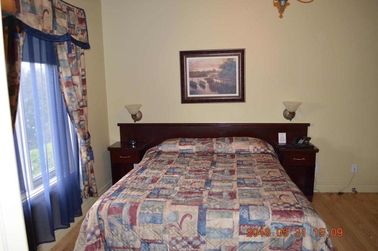 Motel-Auberge Helene Victoriaville Bagian luar foto