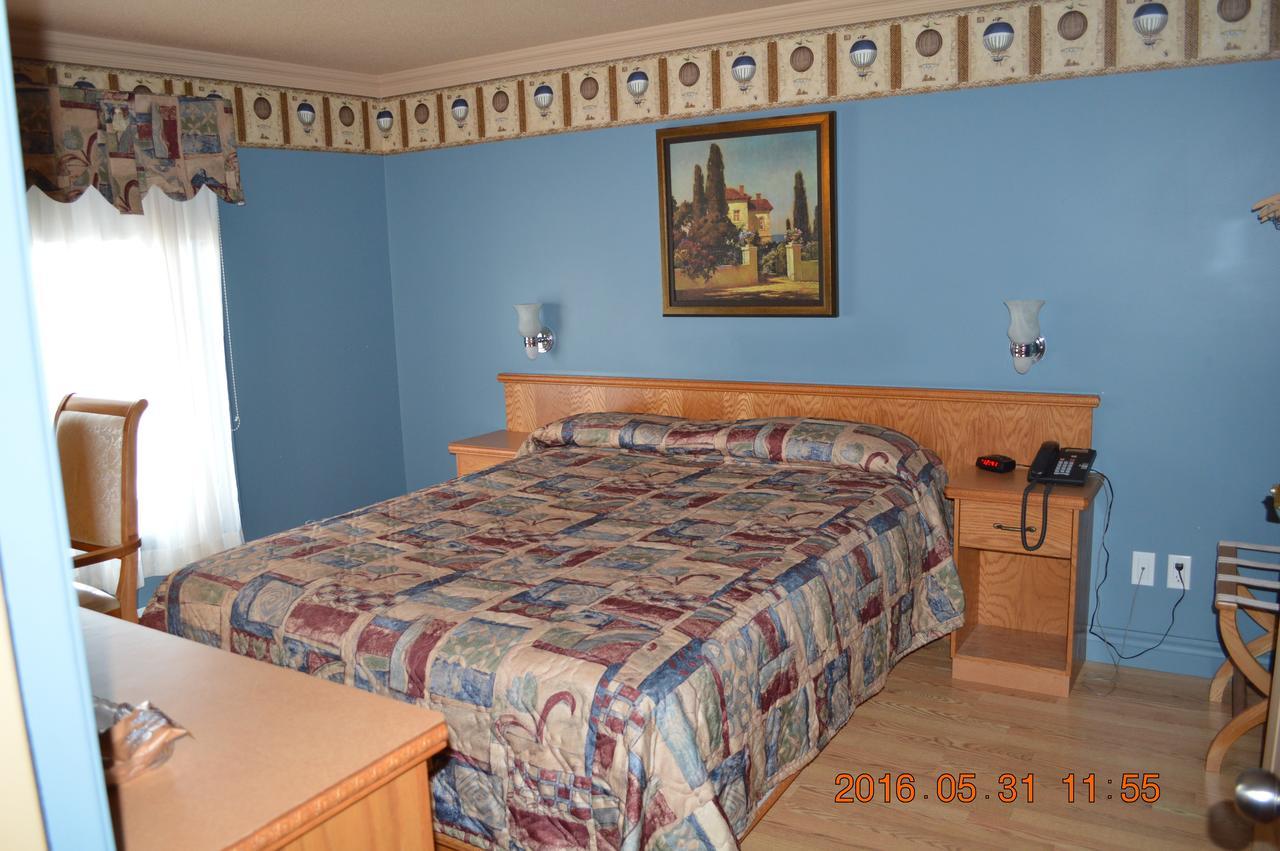 Motel-Auberge Helene Victoriaville Bagian luar foto