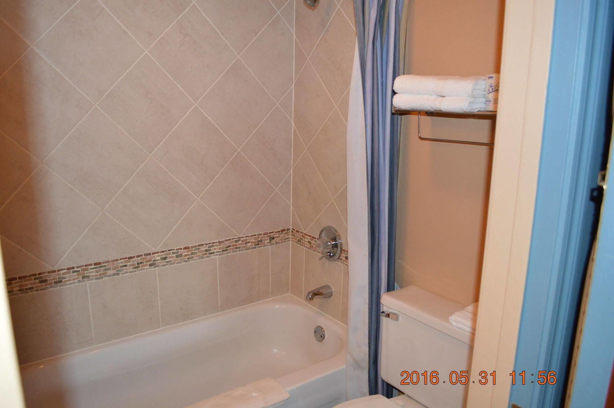 Motel-Auberge Helene Victoriaville Bagian luar foto